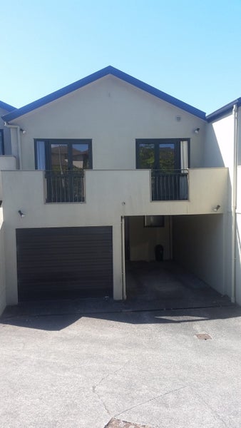12/3 Orwell Road, Greenhithe, Auckland - Carousel 1