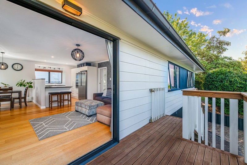 17 Gallony Avenue, Massey, Auckland - Carousel 2