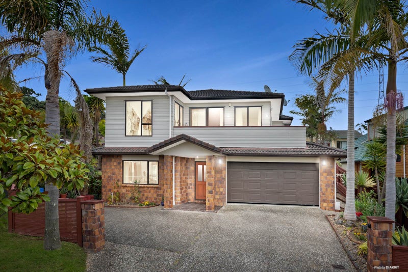 4 Arrowsmith Drive, Clover Park, Auckland - Carousel 1