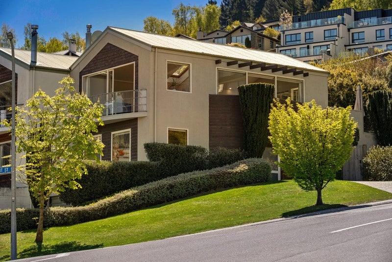 1A KENT ST, Queenstown, QUEENSTOWN - Carousel 1