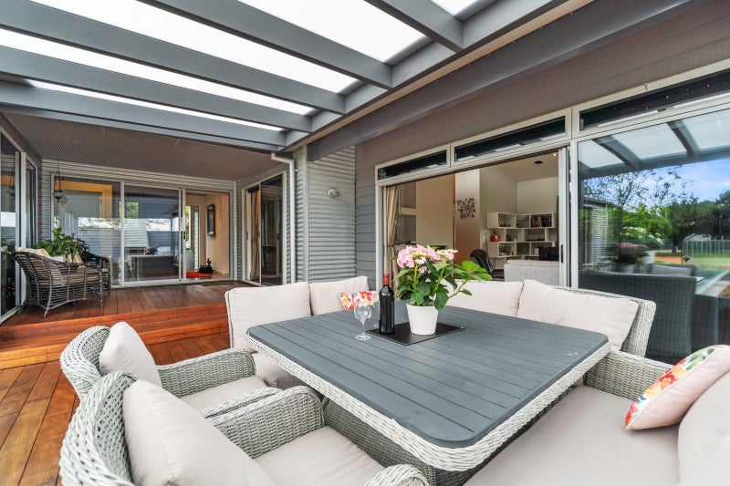 538 State Highway 33, Te Puke - Carousel 44