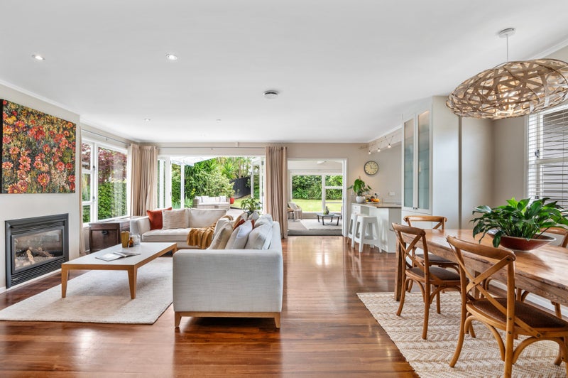 10 Pembroke Crescent, Glendowie, Auckland - Carousel 2