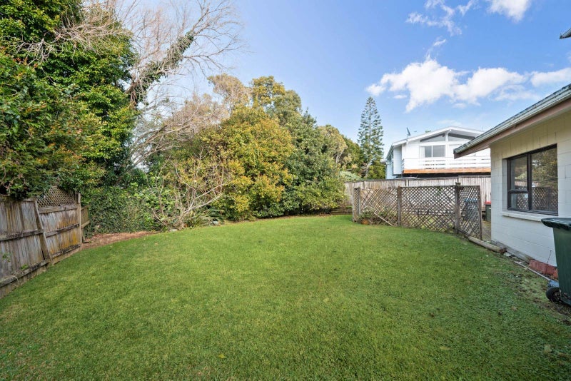 59 Coldham Crescent, Saint Johns, Auckland - Carousel 2