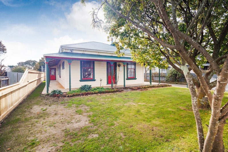 18 Monckton Street, Feilding, Feilding - Carousel 32