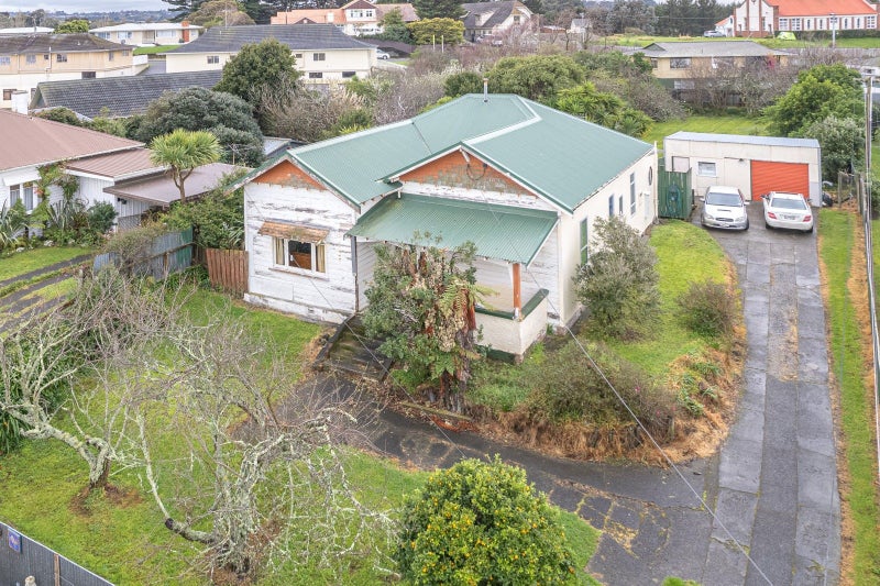 10 Puriri Street, Gonville, Whanganui - Carousel 23