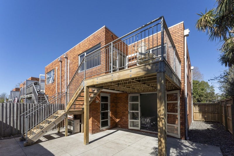 6/55 Thackeray Place, Waltham, Christchurch - Carousel 1