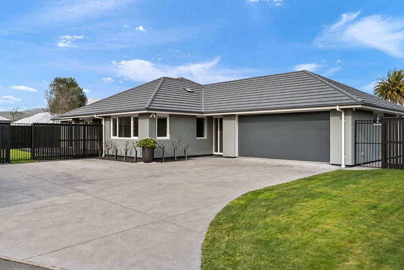 37 Billington Drive, Halswell, Christchurch - Carousel 1