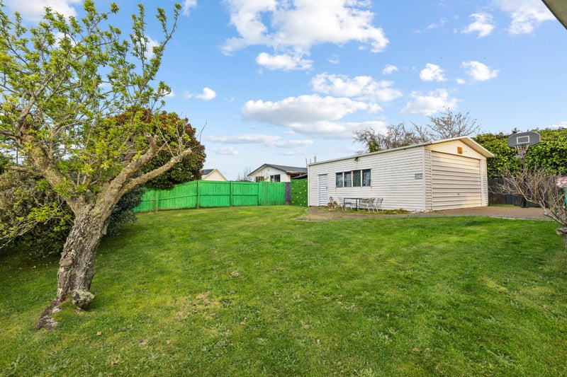 17 Rewarewa Street, Owhata, Rotorua - Carousel 16