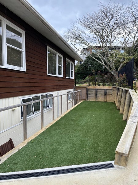 20 Ensign Place, Hillcrest, Auckland - Carousel 2