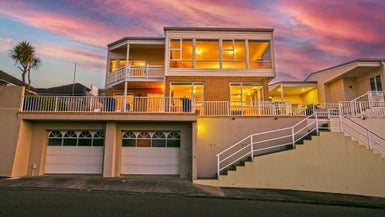 6 Hamblyn Street, Strandon, New Plymouth - Carousel 1