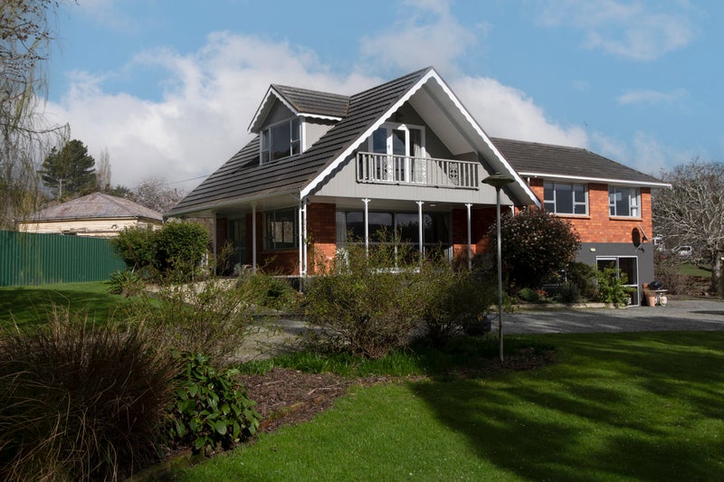 61 Forfar Street, Clyde Hill, Dunedin - Carousel 27