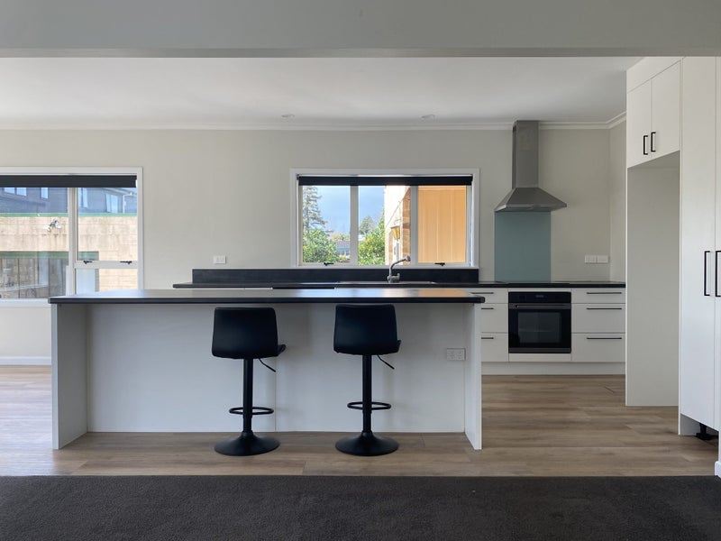 24 Knighton Road, Hillcrest, Hamilton - Carousel 2