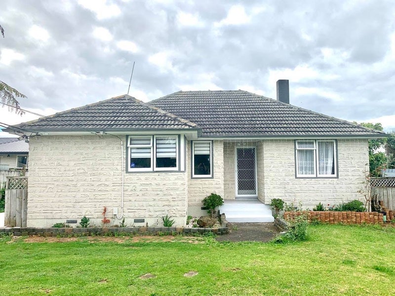 35 Caspar Road, Papatoetoe, Auckland - Carousel 1