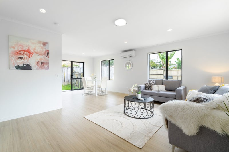 14 Cade Place, Weymouth, Auckland - Carousel 2