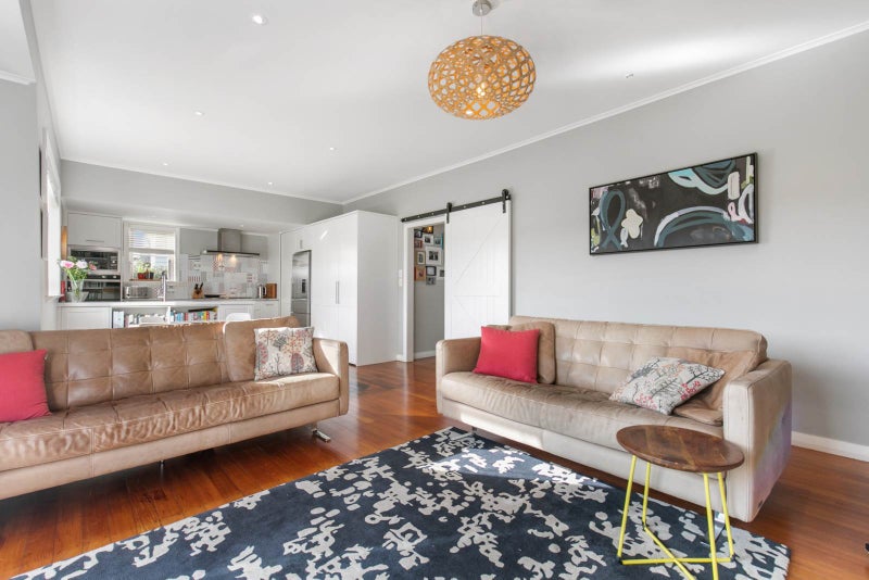 99 Atkin Avenue, Mission Bay, Auckland - Carousel 2