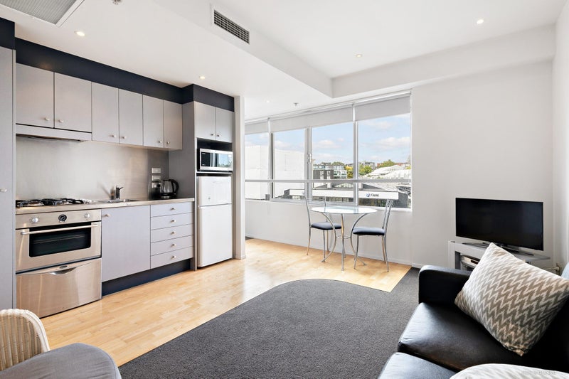 308/86 The Strand, Auckland Central - Carousel 1