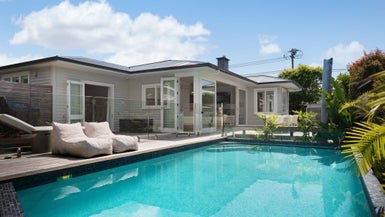 375 Point Chevalier Road, Point Chevalier, Auckland - Carousel 1