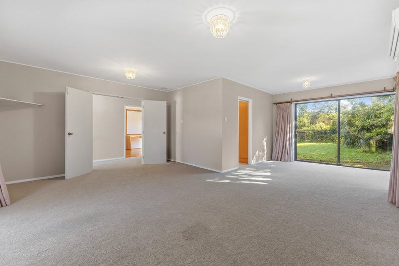 7 Meadowland Drive, Somerville, Auckland - Carousel 2