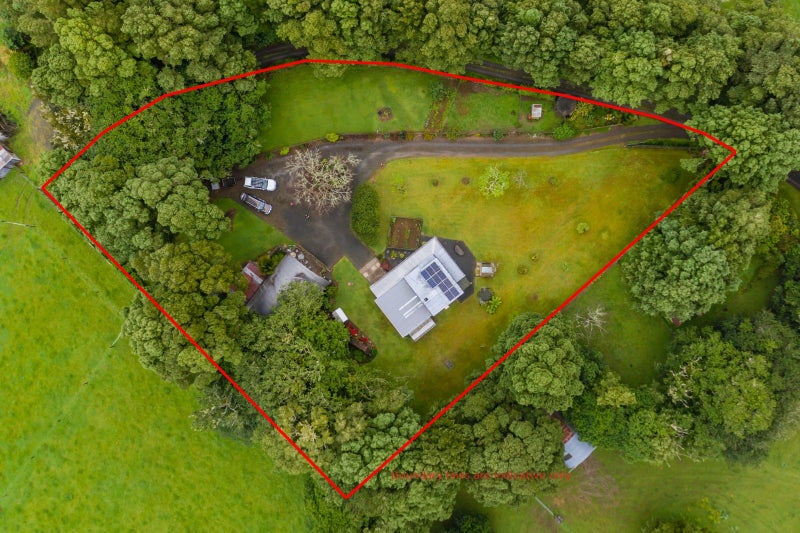 21 WAIARE RD, Okaihau, KERIKERI - Carousel 24