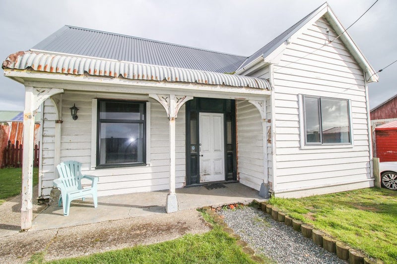 6 Ocean Beach Road, Bluff - Carousel 22