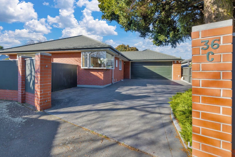 36C Wades Avenue, Saint Martins, Christchurch - Carousel 1