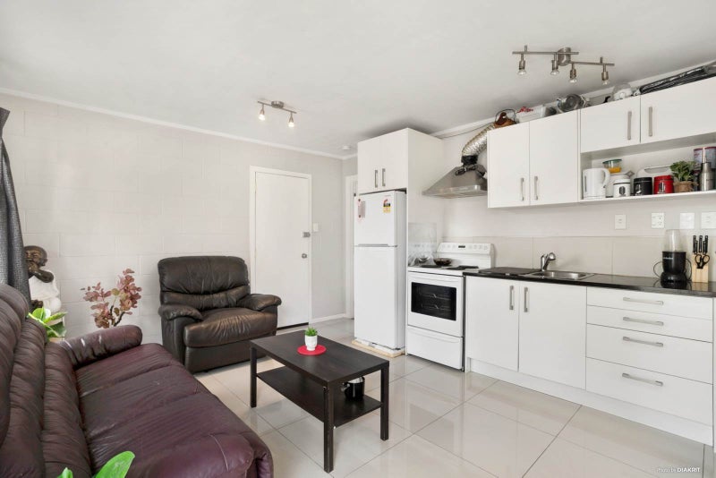 5/12 Arabi Street, Sandringham, Auckland - Carousel 1