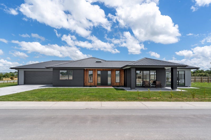 17 Madison Street, Carterton - Carousel 1