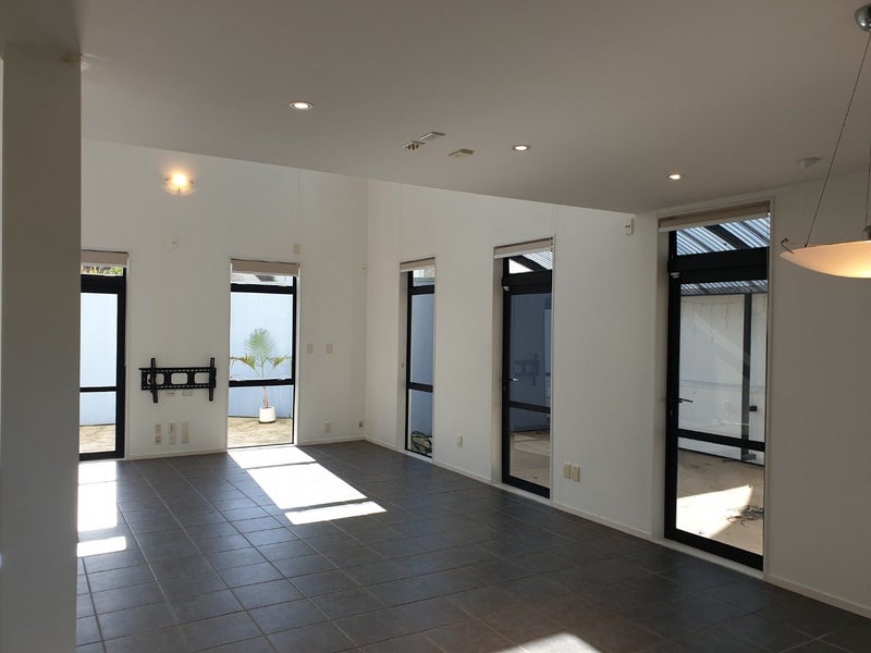 90A Allum Street, Kohimarama, Auckland - Carousel 1