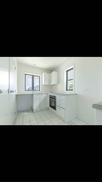 7/6 John Jennings Drive, Oteha, Auckland - Carousel 2