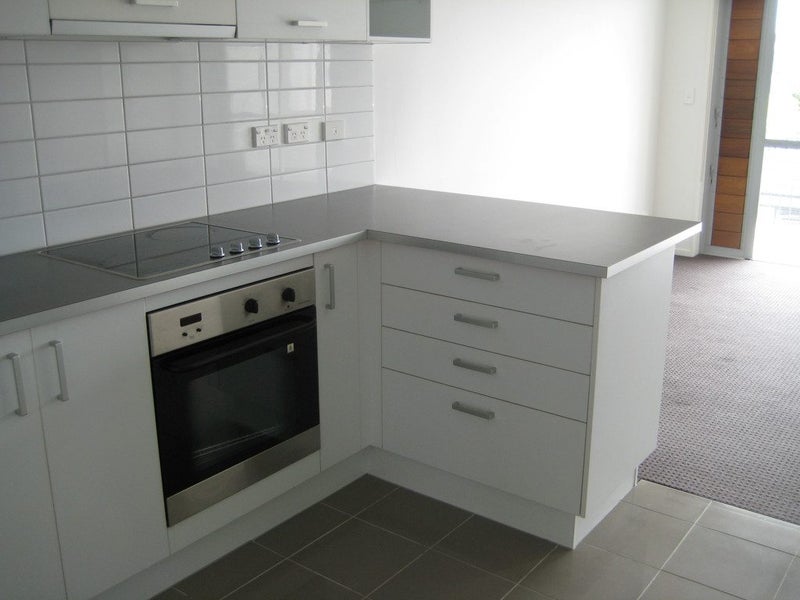 11A/60 Masons Road, Oteha, Auckland - Carousel 1