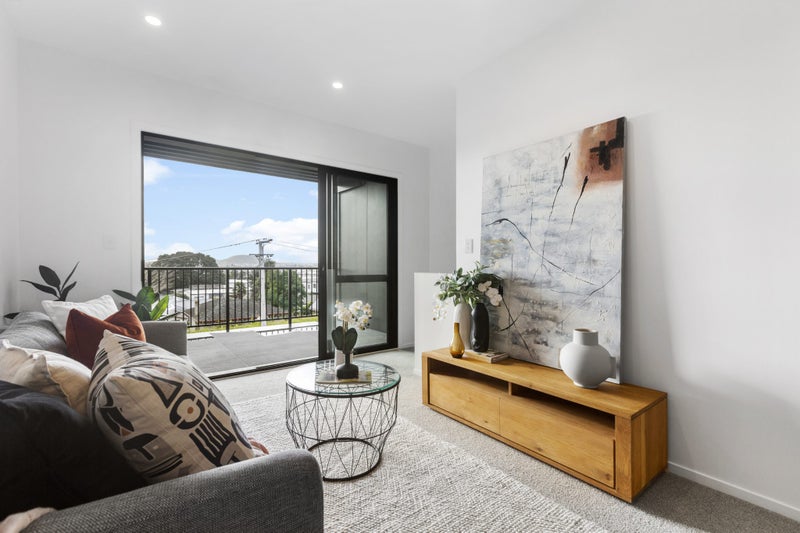2/11 Ryburn Road, Mount Wellington, Auckland - Carousel 2