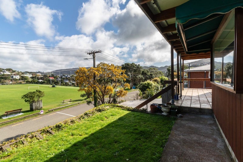 39 Lucknow Terrace, Khandallah, Wellington - Carousel 31