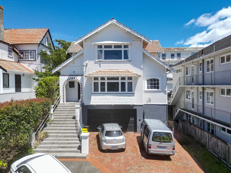 8 Armour Avenue, Mount Victoria, Wellington - Carousel 2