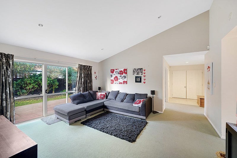 10 Primula Place, Waimairi Beach, Christchurch - Carousel 2