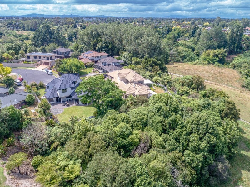 12 Longwood Place, Harrowfield, Hamilton - Carousel 26