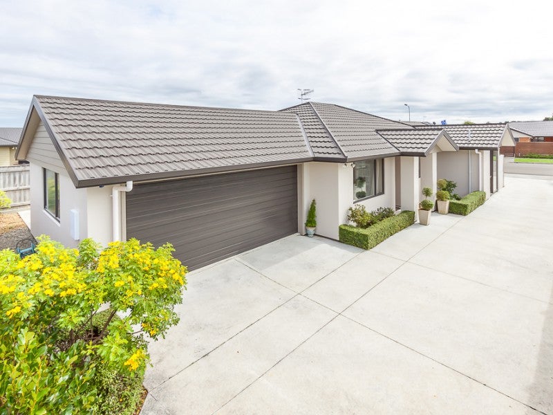 84 Rosalie Terrace, Kelvin Grove, Palmerston North - Carousel 1