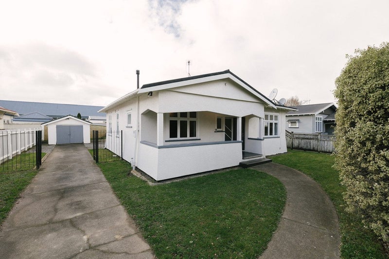 21 South Street, West End, Palmerston North - Carousel 1