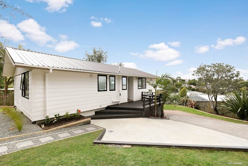 9 Elizabeth Drive, West Harbour, Auckland - Carousel 2