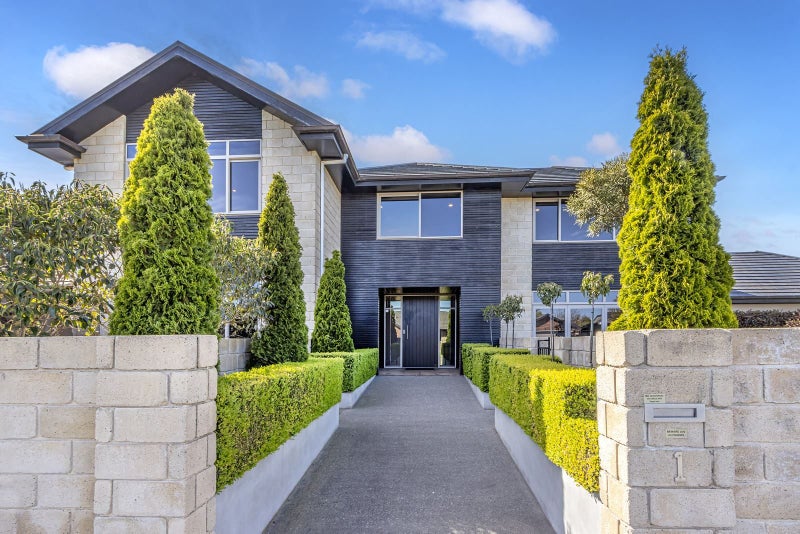 1 Bancroft Place, Parklands, Christchurch - Carousel 1