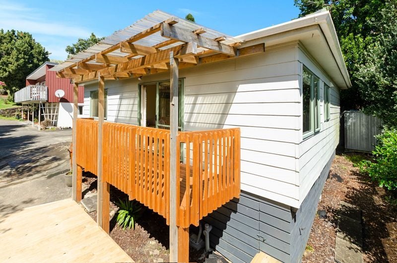 2/1 Nea Place, Hillcrest, Auckland - Carousel 2