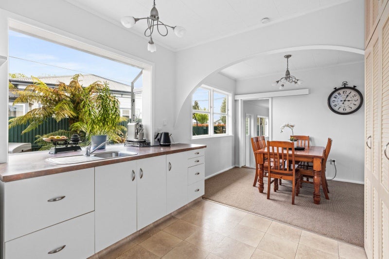 608 Willowpark Road South, Akina, Hastings - Carousel 1