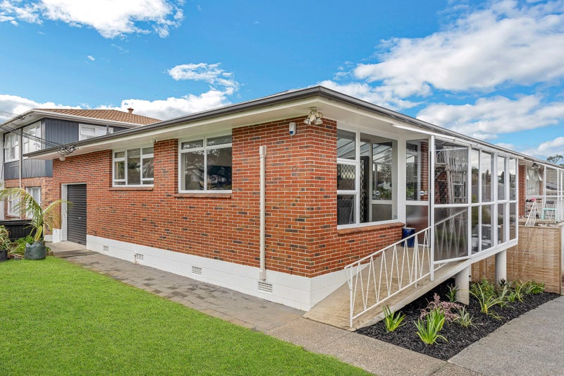 1/29 Clonbern Road, Remuera, Auckland - Carousel 2