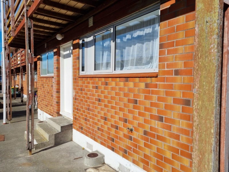 1 Mana Avenue, Titahi Bay, Porirua - Carousel 2