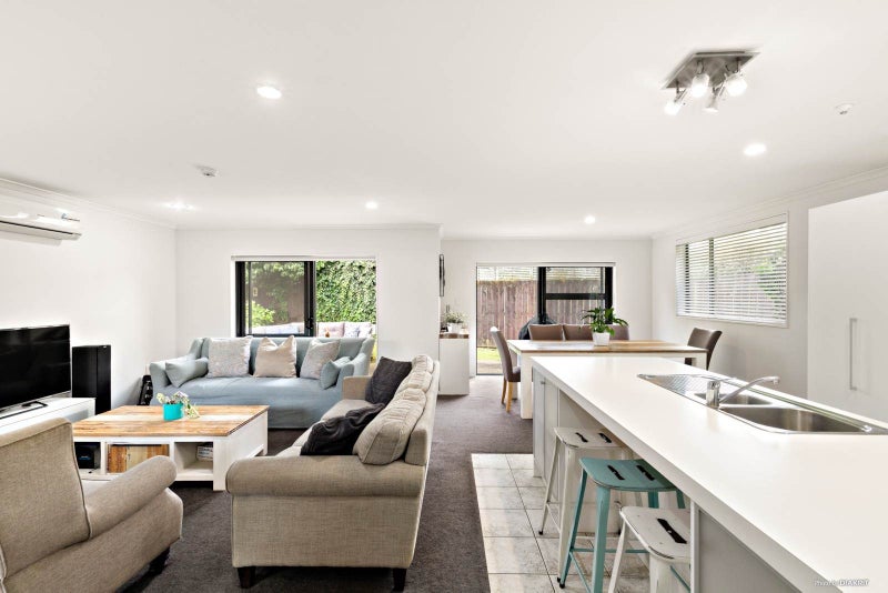 40 Kathleen Reece Place, Waiuku, Waiuku - Carousel 2