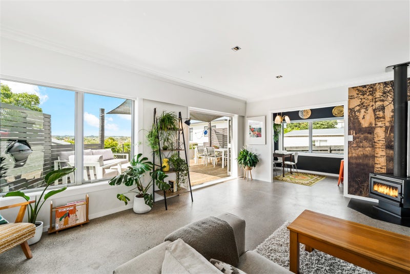 814 Whangaparaoa Road, Manly, Whangaparaoa - Carousel 2
