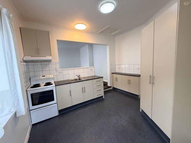 75 Ellice Street, Mount Victoria, Wellington - Carousel 2