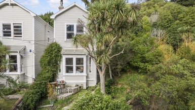 75 Honiana Te Puni Street, Aro Valley, Wellington - Carousel 1