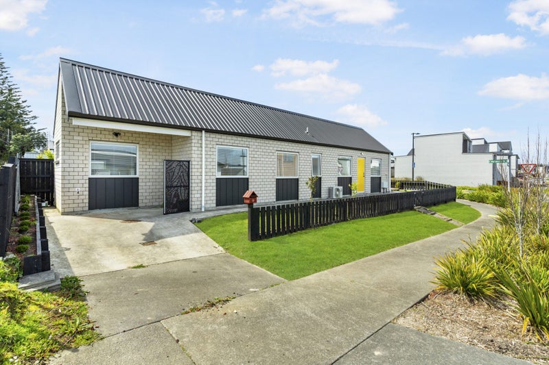 23 Matakohe Road, Westgate, Auckland - Carousel 2