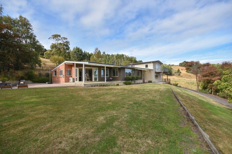 5 Main South Road, East Taieri, Mosgiel - Carousel 1