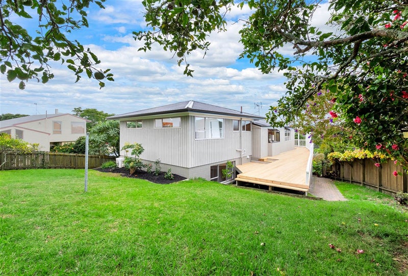 16 Lingham Crescent, Torbay, Auckland - Carousel 1